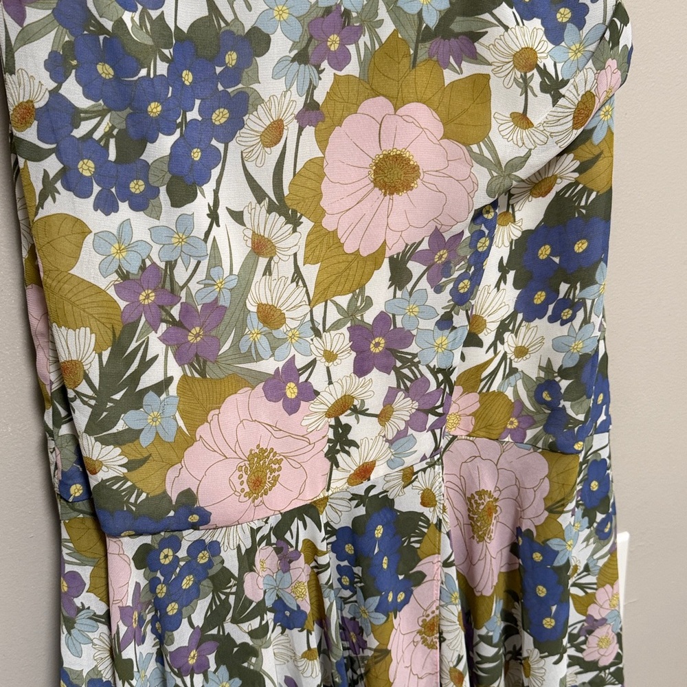 Astr Floral Dress Size Small - Picture 8 of 9